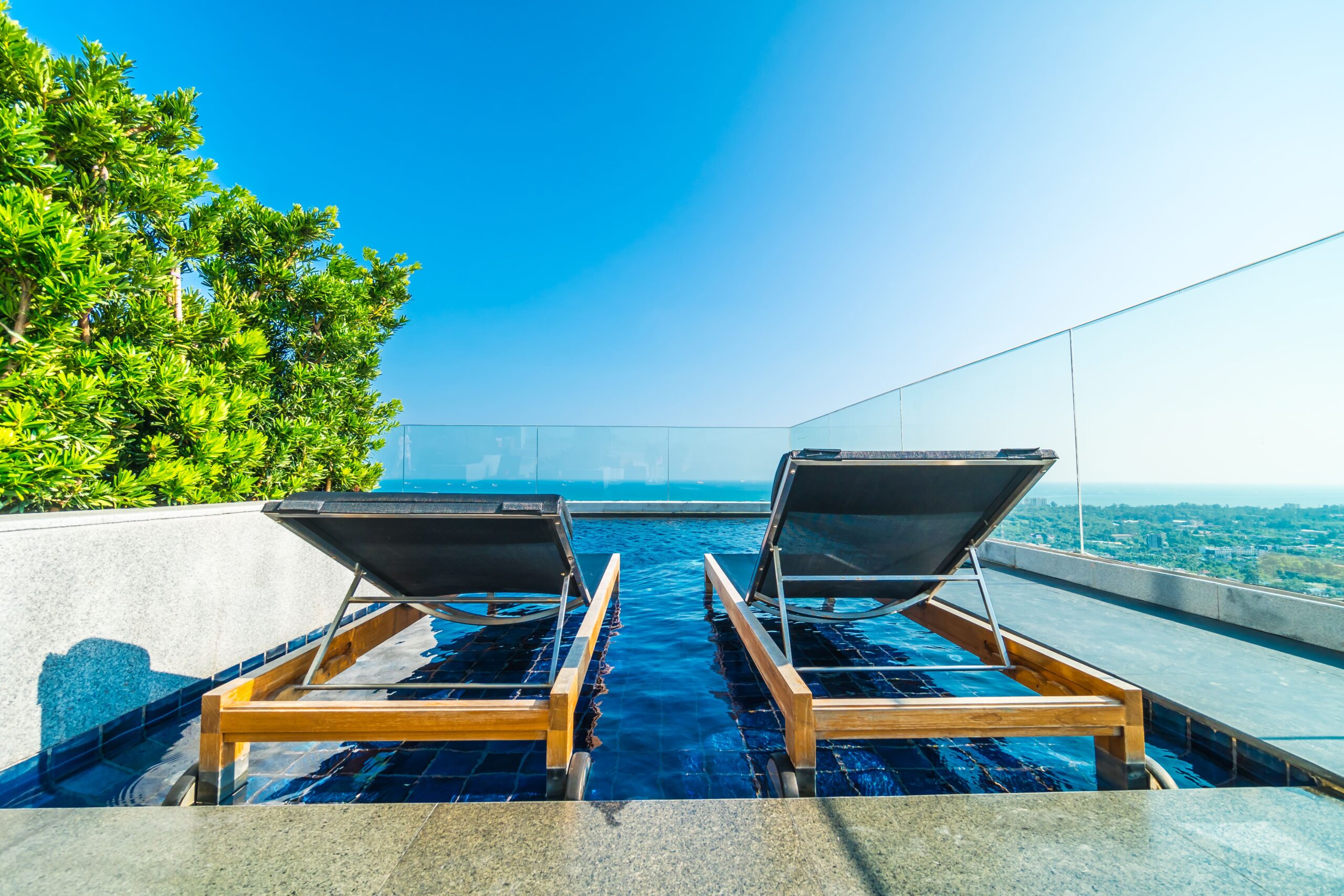 Ventajas de barandillas de cristal piscinas