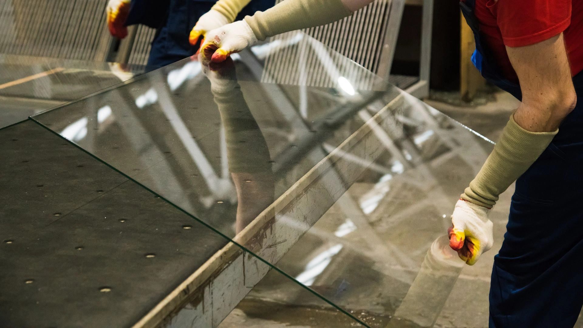 Cuándo se inventó el cristal: historia, origen y evolución del vidrio